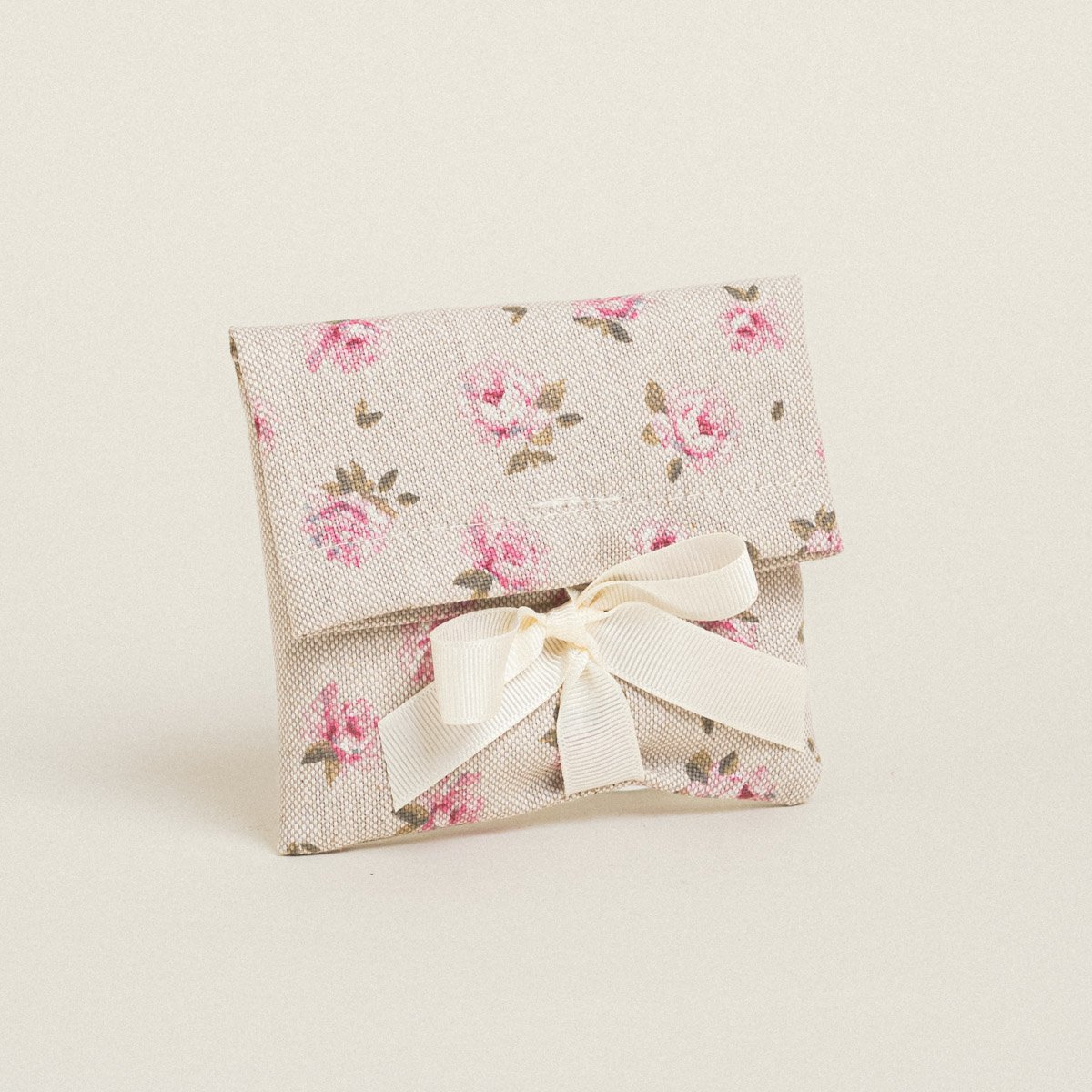 28d84eab-1f8d-4d29-b490-2993396baa0a-3